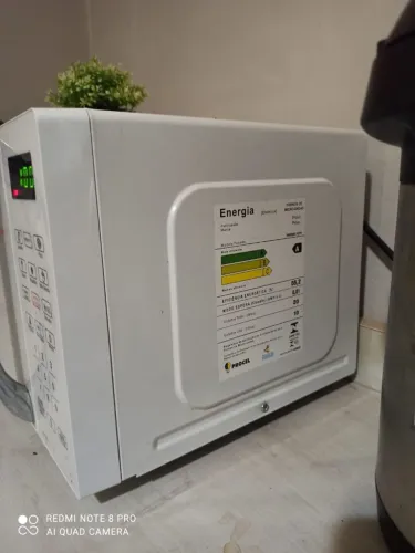Microondas semi-novo
