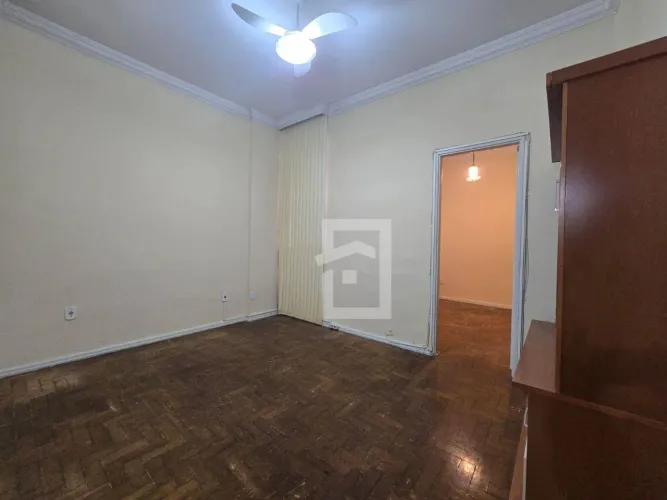 Apartamento para alugar de 1 quarto 32m² por R$2.490 no Catete - Rio de Janeiro/RJ