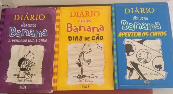 Livros diário de um banana 2 novos e 3 usados. 
