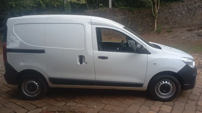 Renault Kangoo Advanced 1.6 16V Flex Mec. 2025