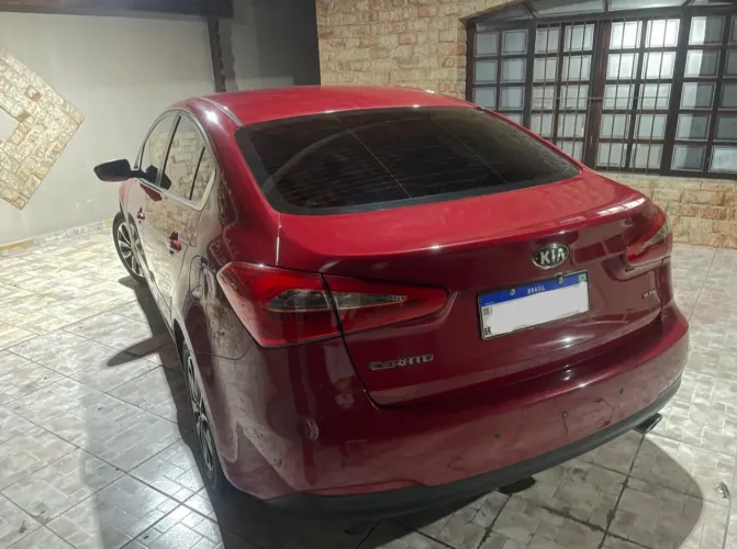 Kia Motors Cerato 1.6 16V Flex Aut. 2014