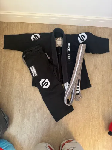 Kimono Preto StartDoing Tamanho 4-6 anos