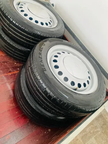 Barbada jogo de rodas 14 com pneus aceito troca leia