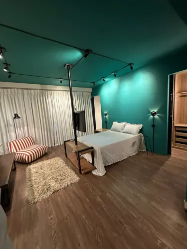 METROPOLIS LOFT