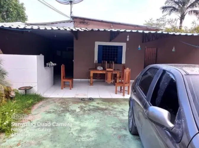 Vende-se casa no Rio Preto da Eva