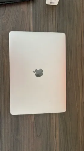 MacBook Pro 13? 512GB i7 c/ TouchBar - leia a descrição