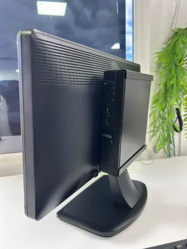 Mini PC Dell com Monitor Completo