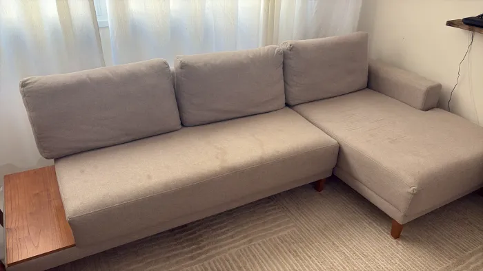 SOFÁ COM CHAISE ESQUERDO - 2,20 (cor areia)