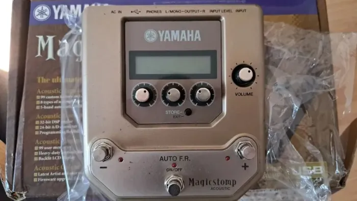 Pedal Yamaha Magicstomp Magic Stomp - VIOLÃO, GUITARRA, BAIXO