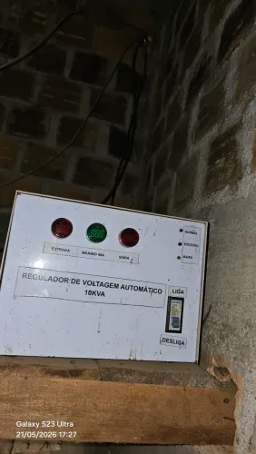 Regulador de Voltagem Automático de 10KVA para proteção elétrica