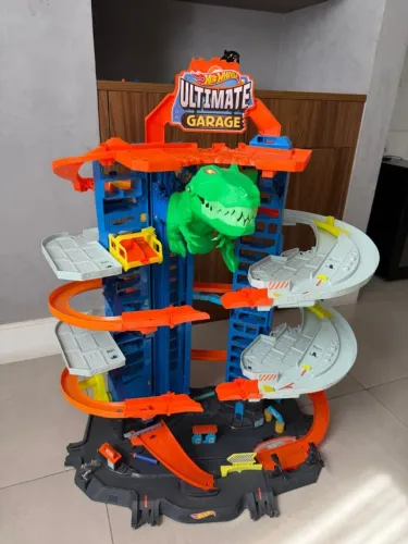 Hot Wheels City Ultimate Garage T-Rex