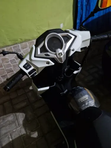 Vendo honda elite
