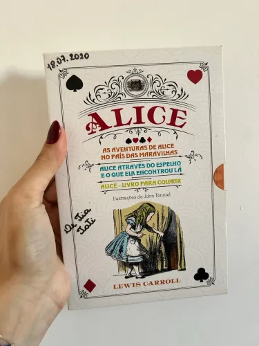 Box de livros Alice no País das Maravilhas