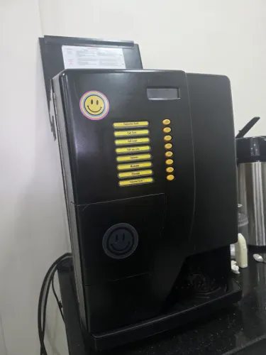 Máquina de Café Expresso Automática Profissional - Diversos Sabores