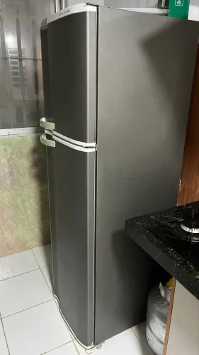 Geladeira Eletrolux Frost Free