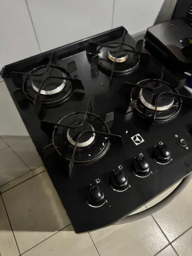 Fogão eletrolux seminovo