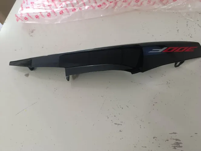 Carenagem da rabeta cb 300F Twister