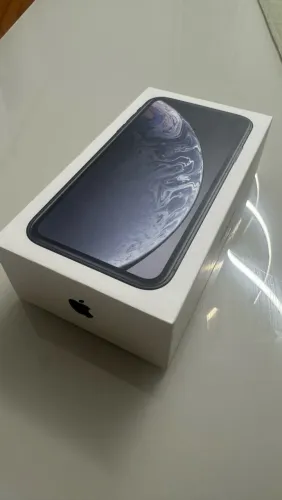 Caixa iPhone XR 64GB
