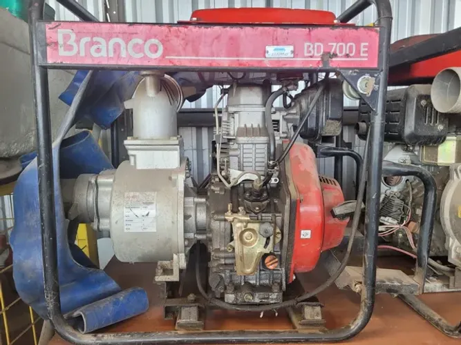 MOTOBOMBA AUTOESCORVANTE BD 700E  A DIESEL