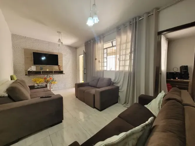 RM IMOVEIS VENDE CASA COM LOTE DE 360M2 PROXIMO A ABILIO MACHADO.