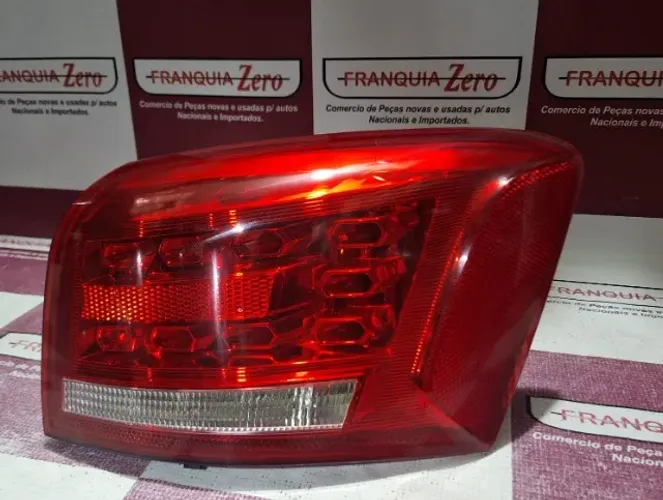 Lanterna traseira direita Jac T6