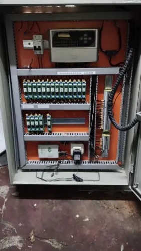 Quadro de Distribuição Elétrica Completo