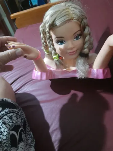 Boneca charmosa 