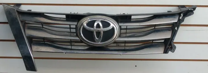 GRADE TOYOTA SW4 16/19