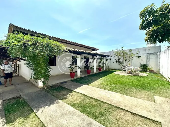 Casa Térrea à Venda em Vilas do Atlântico