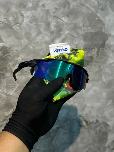 Óculos Oakley Esportivo - Lançamento!