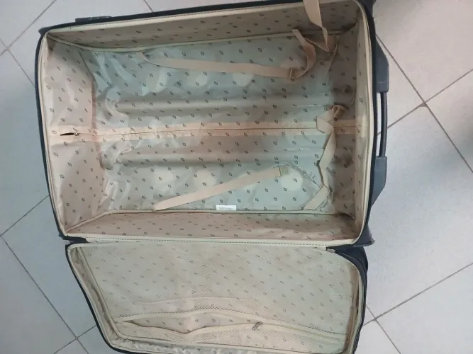 Mala de Viagem Espaçosa e Elegante