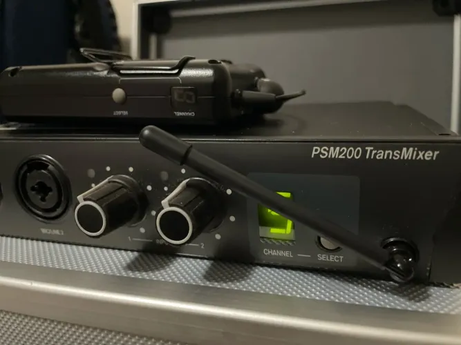 OPORTUNIDADE! Shure PSM200 TransMixer - Sistema de retorno sem fio