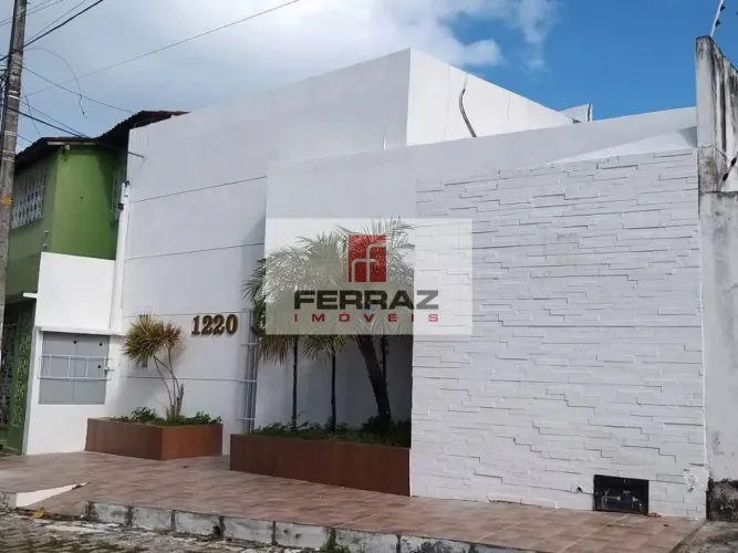 Imóvel comercial para locação no barro vermelho, recepção, 6 salas, 2 banheiros, copa.