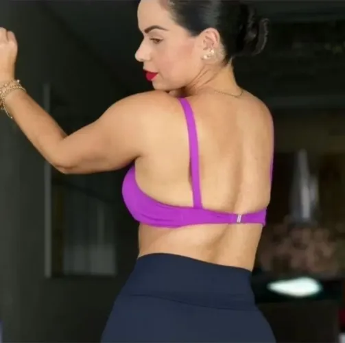 Top Fitness Emília Batista cor bege