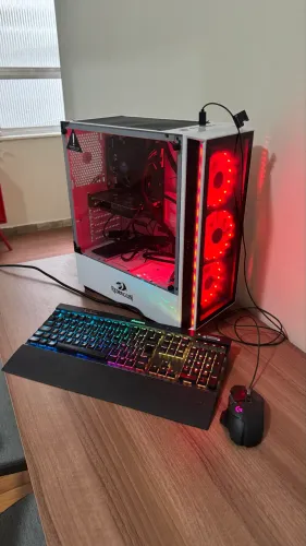 PC Gamer i3-10100 | GTX 1650 | 8 GB RAM | Corsair K70 MK2 | Logitech G502 Hero