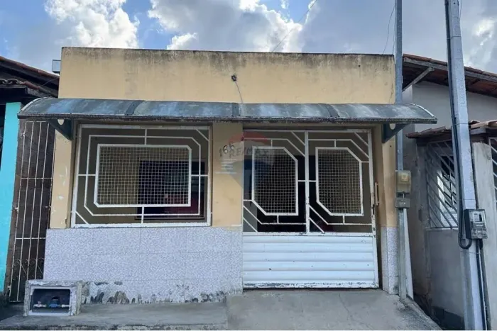 CASA A VENDA EM ITAMARAJU