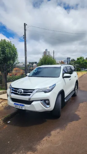 Toyota Hilux SW4 SRX 4X4 2.8 TDI 16V Dies. Aut. 2019