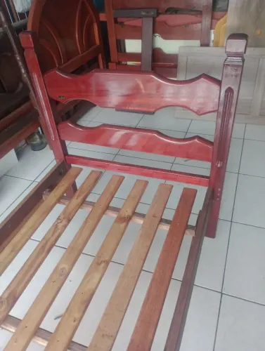 Promoção!Cama de solteiro de madeira Angelin 379,00