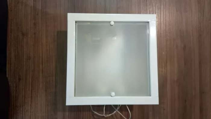 Luminária embutir para 2 lâmpada em alumínio e vidro 