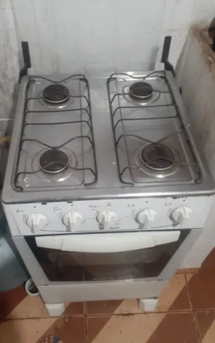 Fogão 4 bocas usado