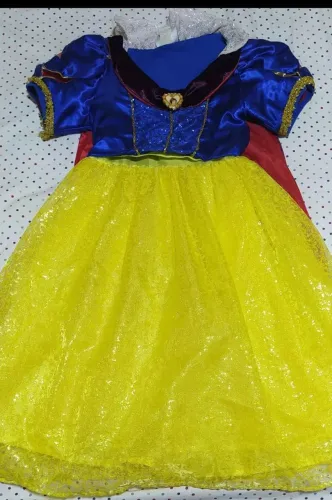 Vestido Branca de Neve tamanho 7/8 anos