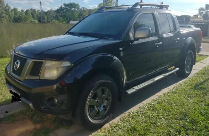 Nissan Frontier SV At.cd 4X4 2.5 TB Diesel Mec. 2013