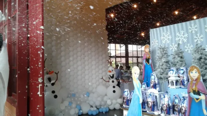 Maquina Profissional De Neve Falsa Artificial para Festa Frozen Aniversario Buffet Salão