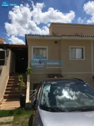 Casa em Condomínio à Venda em São Roque !