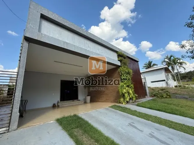 Casa com 4 quartos sendo 2 suítes no Condomínio Residencial Bosque do Madeira 250m²