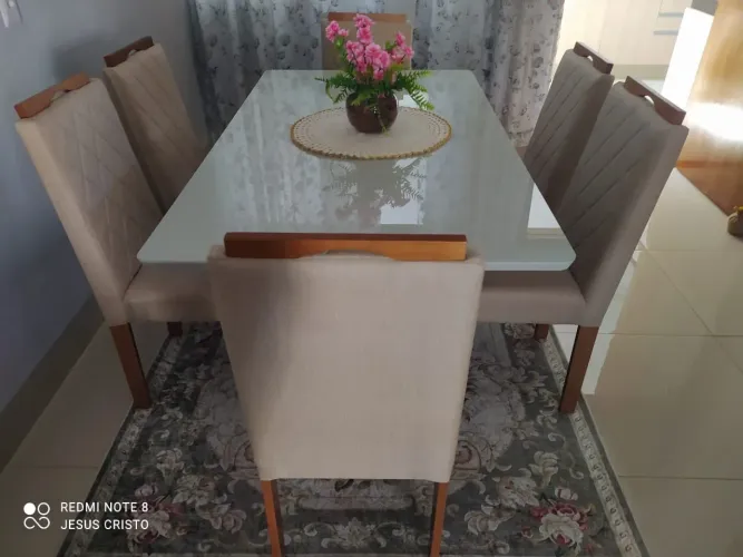 Mesa de jantar com 6 cadeiras madeira