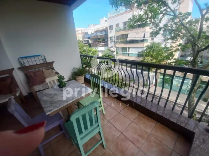 CONDOMÍNIO VILLA DO MAR  2 QUARTOS, 1 SUÍTE  2 VAGAS - RECREIO DOS BANDEIRANTES