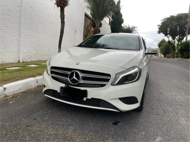 Mercedes-Benz Classe A 200 1.6 TB 16V Urban 156cv Aut. 2014