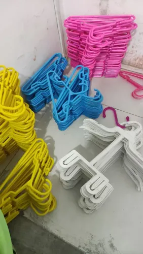 Cabides de roupas infantil 