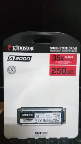 SSD NVMe 250GB.